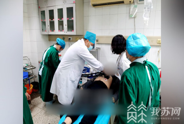 患者突发心跳骤停 南京这位医生实施"教科书式"急救