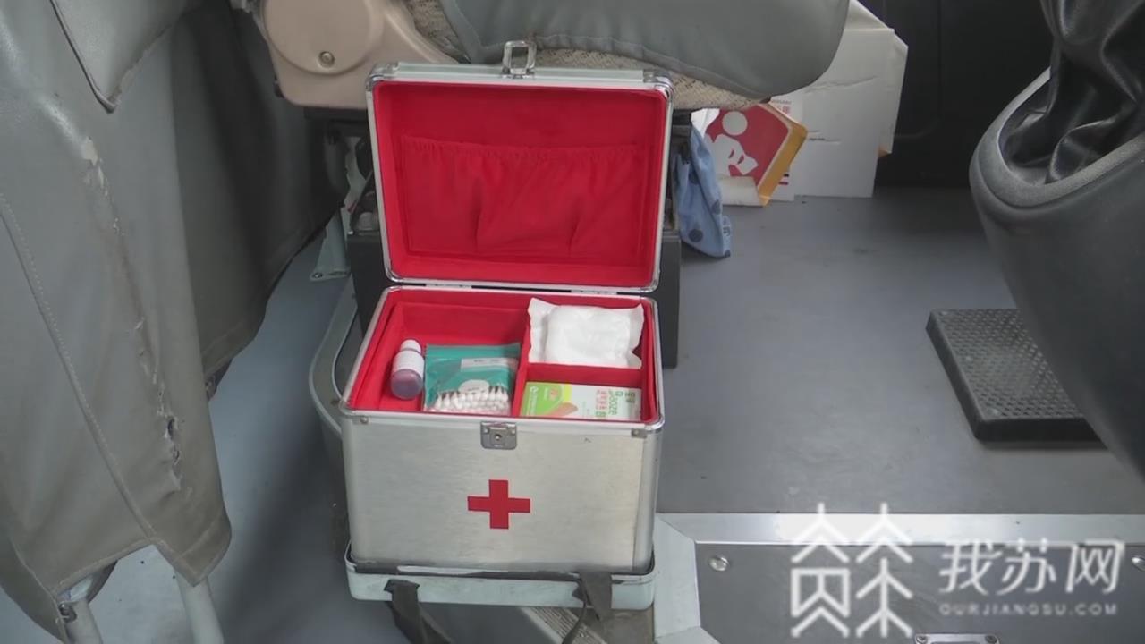 「校车」尤其是对驾驶员的安全督查 常州:迎接开学季加强校车检测