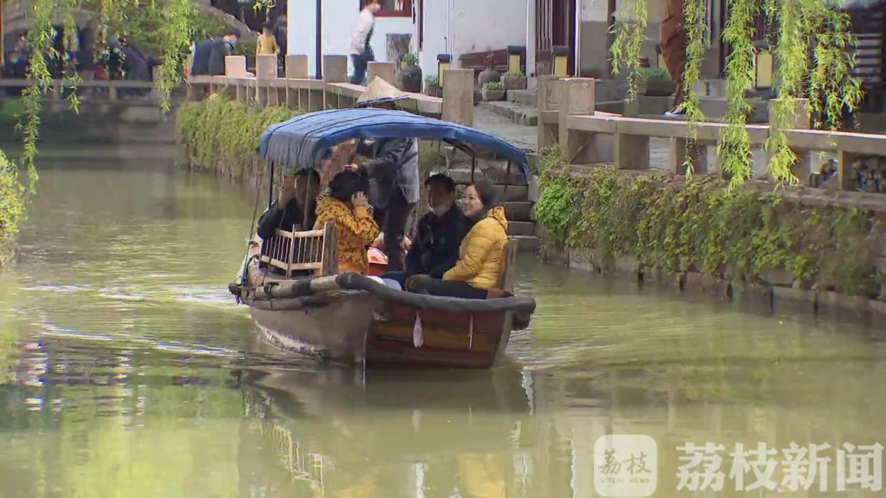 [游客]苏州景区受短途游客青睐 春色满园