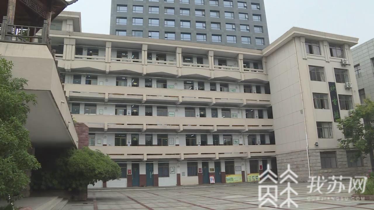 教师■徐州：3万名教师进行中小学教师业务能力测试