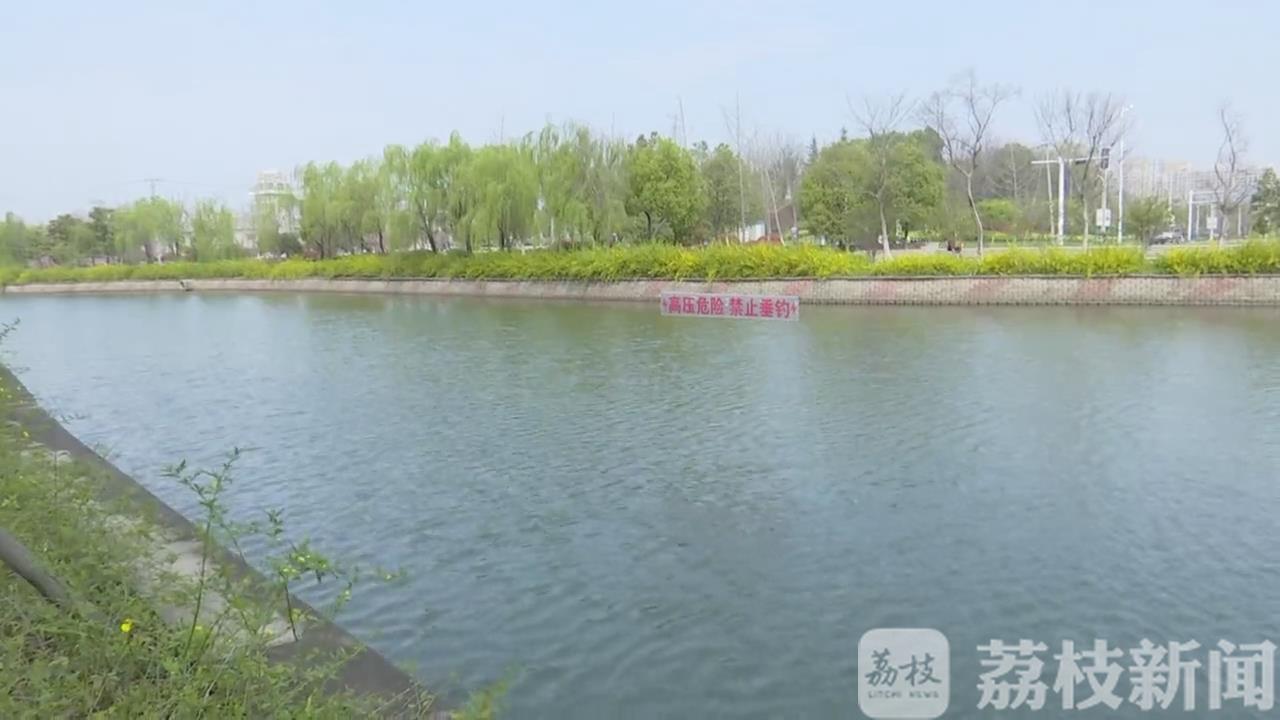 高压线■不碰到也会触电？垂钓远离高压线！