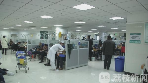 探访夜间儿科门诊 护士4小时“刷”出13000步