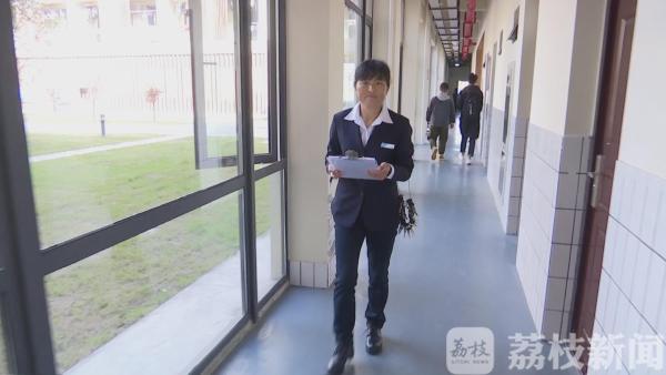 太励志！宿管阿姨竟是诗词“高手”