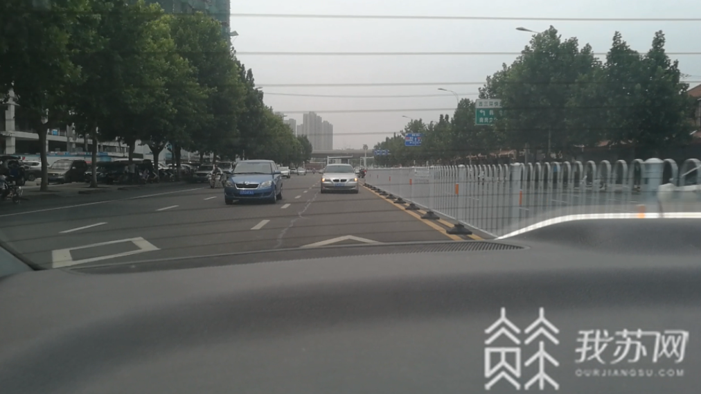 『救助』交警开辟绿色通道 手指被机器绞断