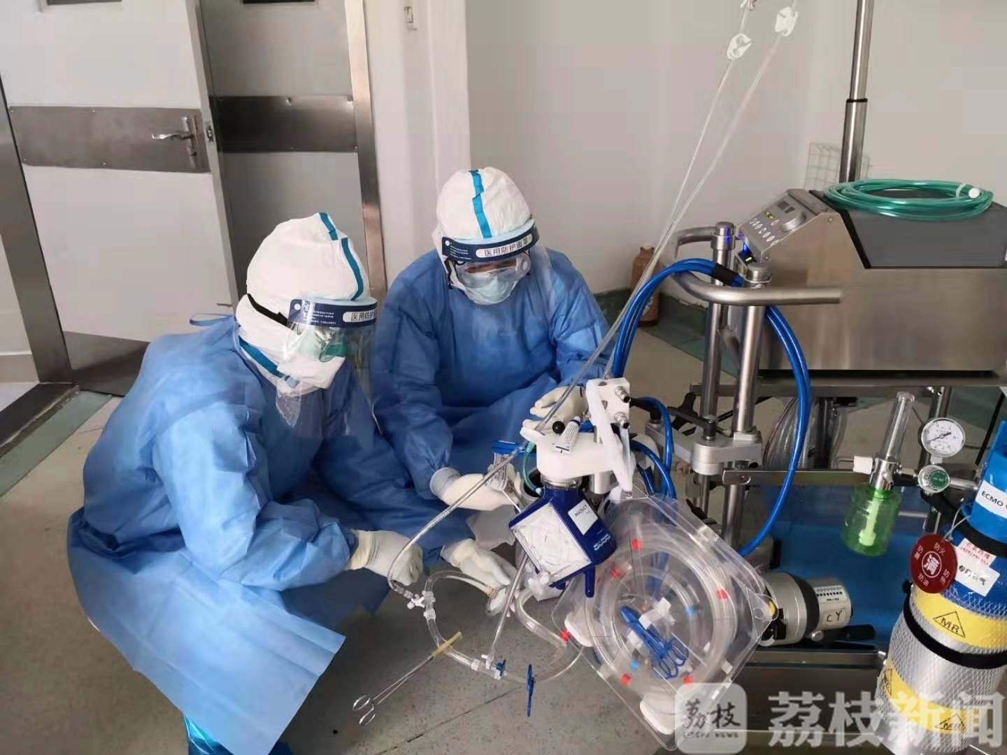 ecmo■历经78天!“死了3次”的重症患者出院了