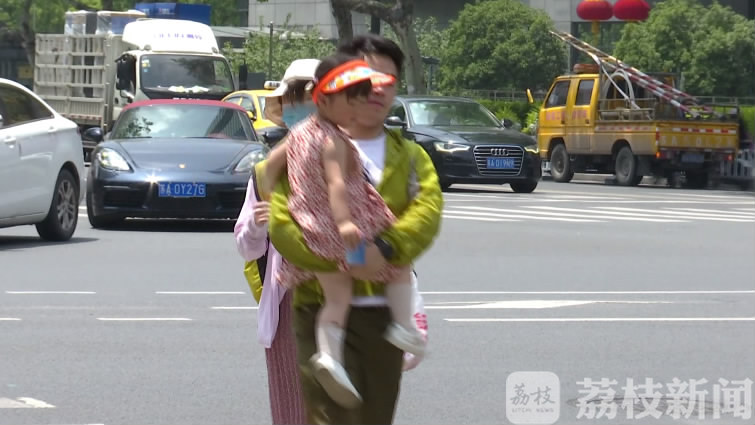 防晒■郭敬明吃糖防晒，吃一颗能防晒12小时？