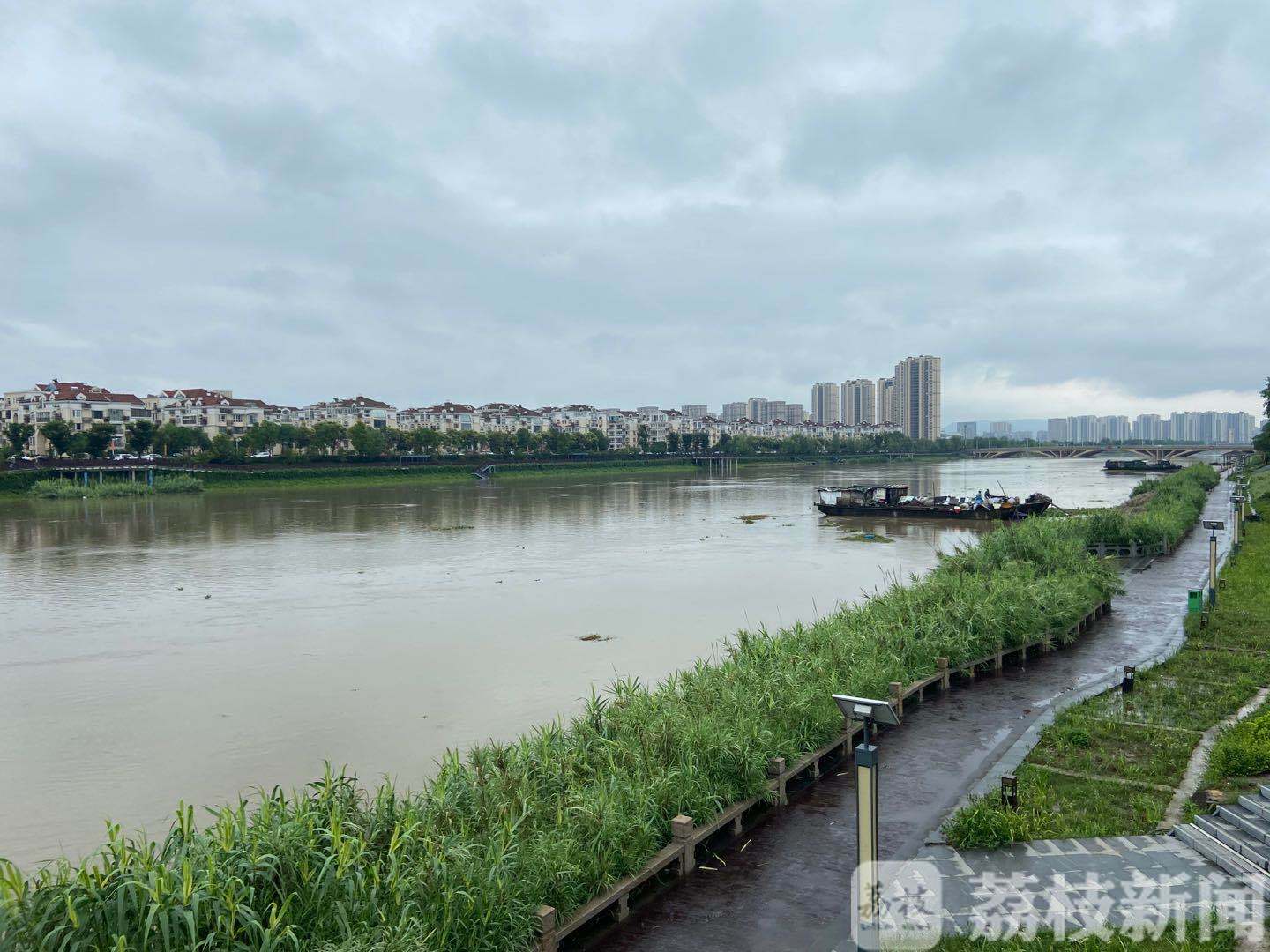 『强降雨』江苏大概率发生超警洪水 新一轮强降雨来袭