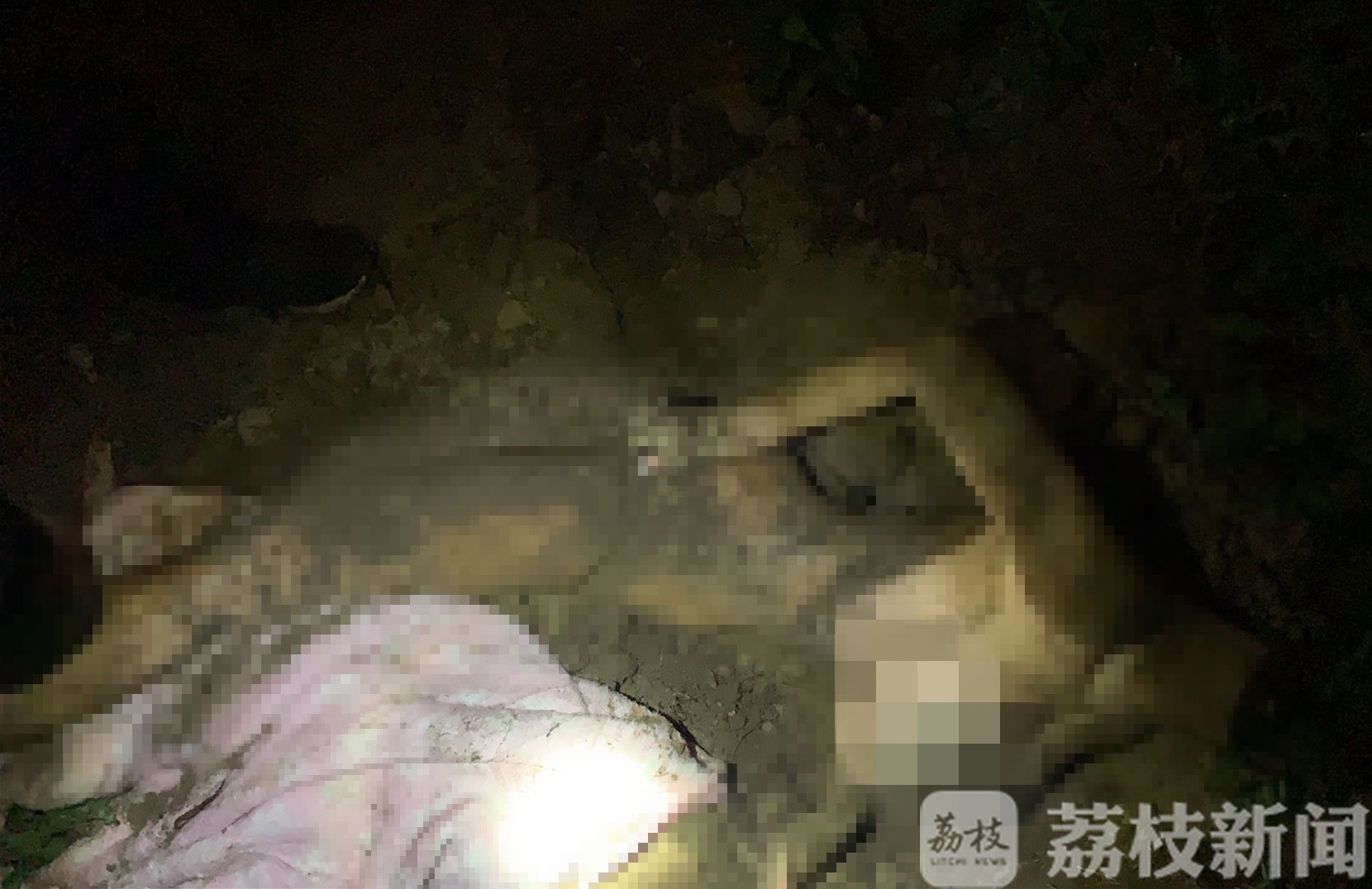 真相■桥下惊现“尸体”?警方连夜调查还原“真相”