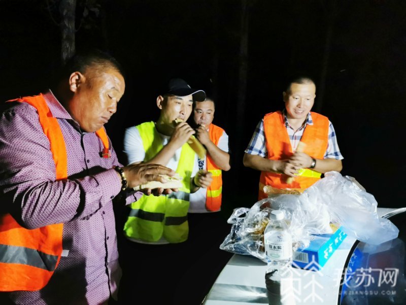 抗洪■连云港：洪峰突袭，520名“抗洪勇士”日夜坚守不胜不归