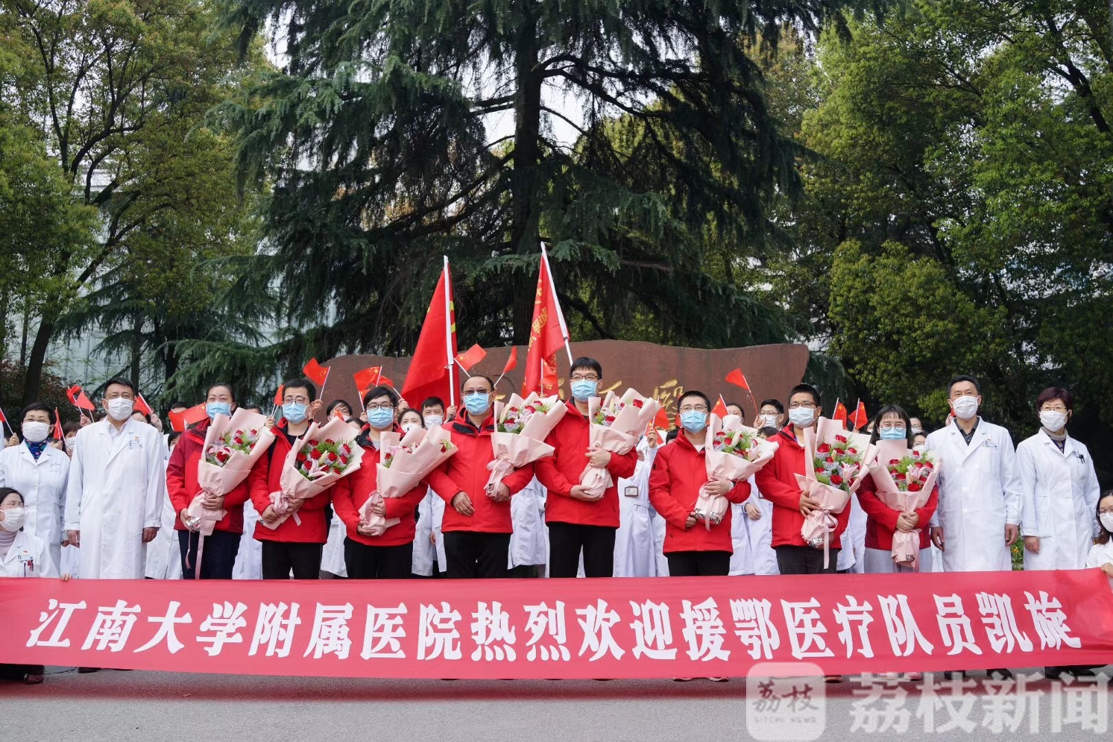 感动■平安归来，总有一种感动让我泪目！