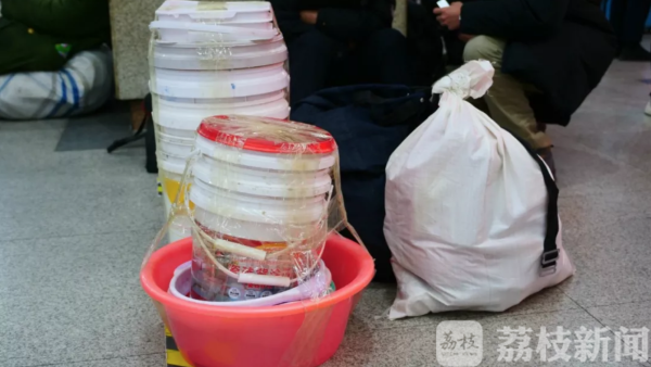 看完这些故事，想回家了