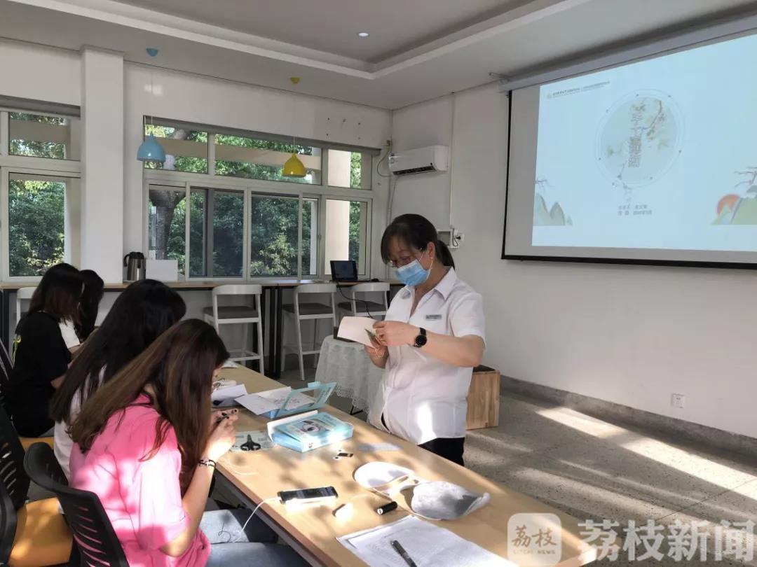 课堂■学下厨、练缝补，医学生的课堂还可以这样......