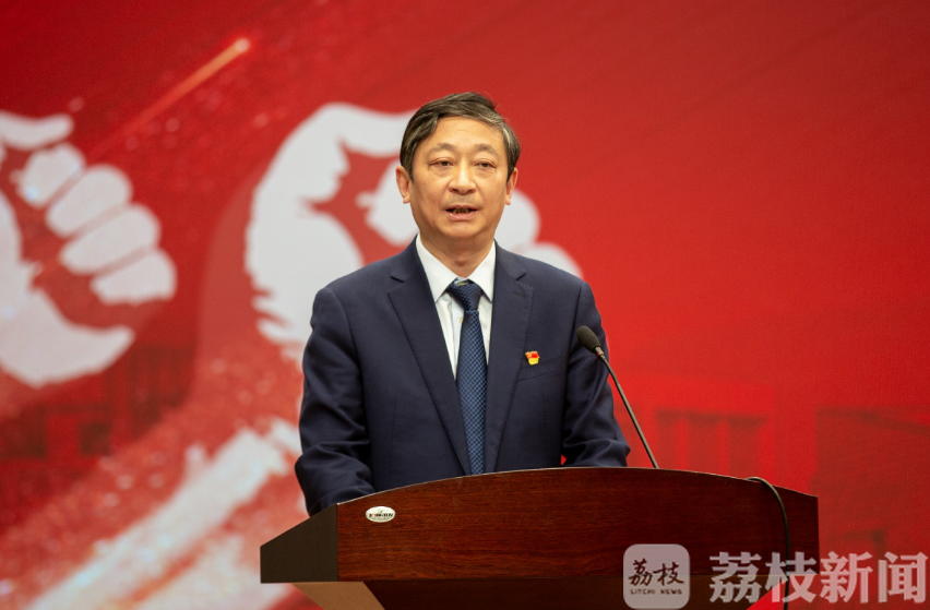 高校■江苏高校开学第一课：讲好疫情防控这部“无字教材”