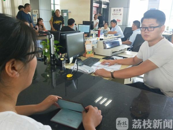 审批权下放、一站式受理.....江苏推进“温情救助”改革