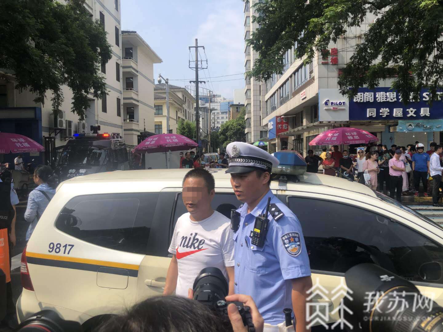 考生：常州交警开通绿波11分钟跨区送达 高考生忘带证件