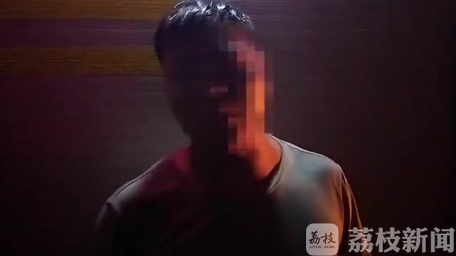 【烟头】祸因竟是司机向窗外扔烟头 货车深夜在高速公路上起火烧毁