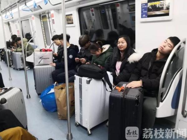 道路客流同比增一成 常州春运开局很忙碌