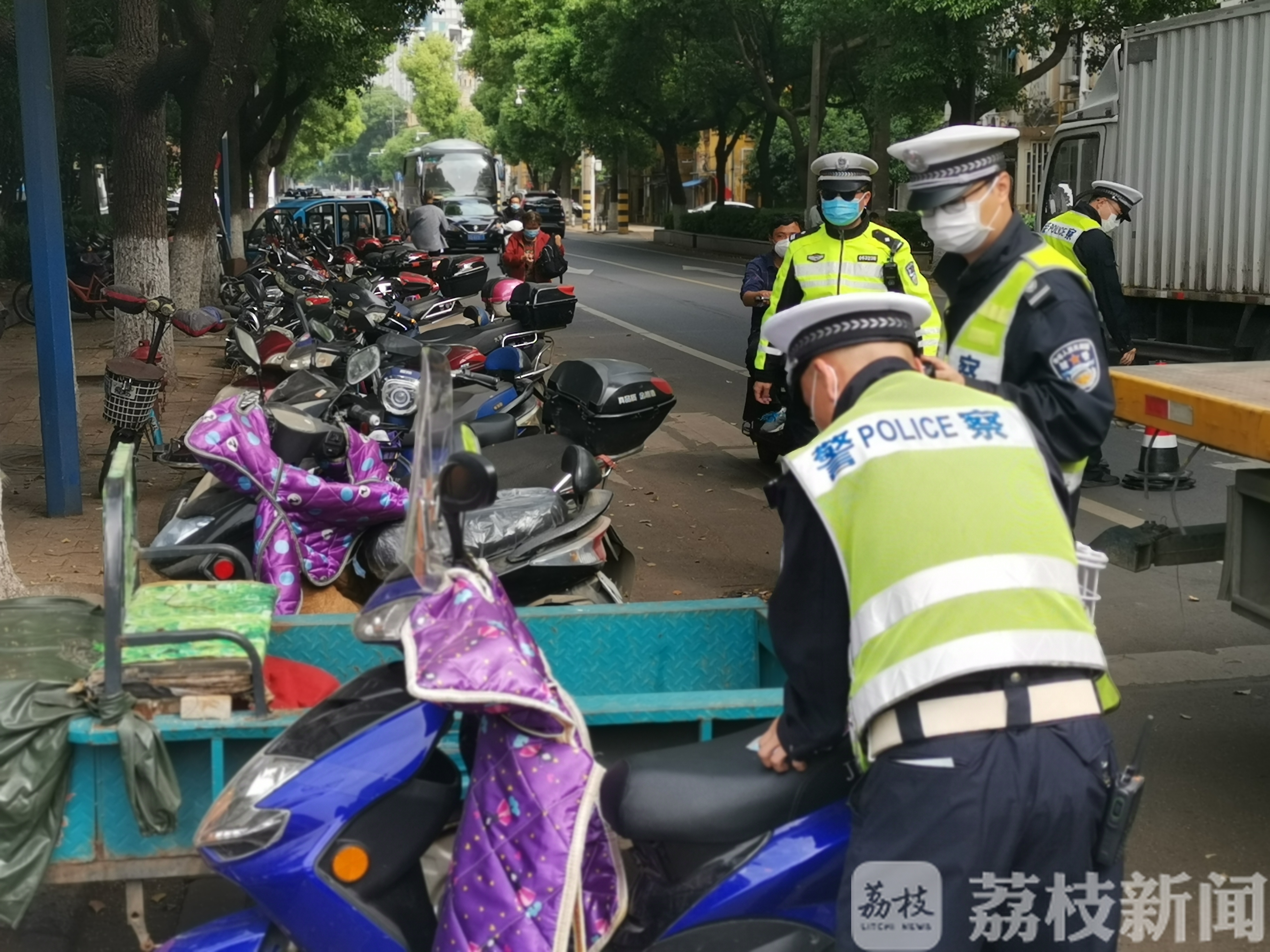 常州：常州经开区交警治理违停出新招 朋友圈集赞20个才能领回被扣车