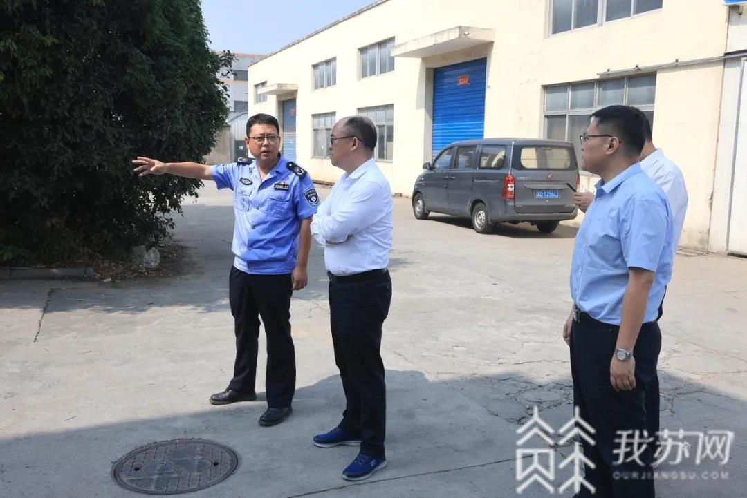 假期■这个假期，他们忙出一片“蓝天碧水”