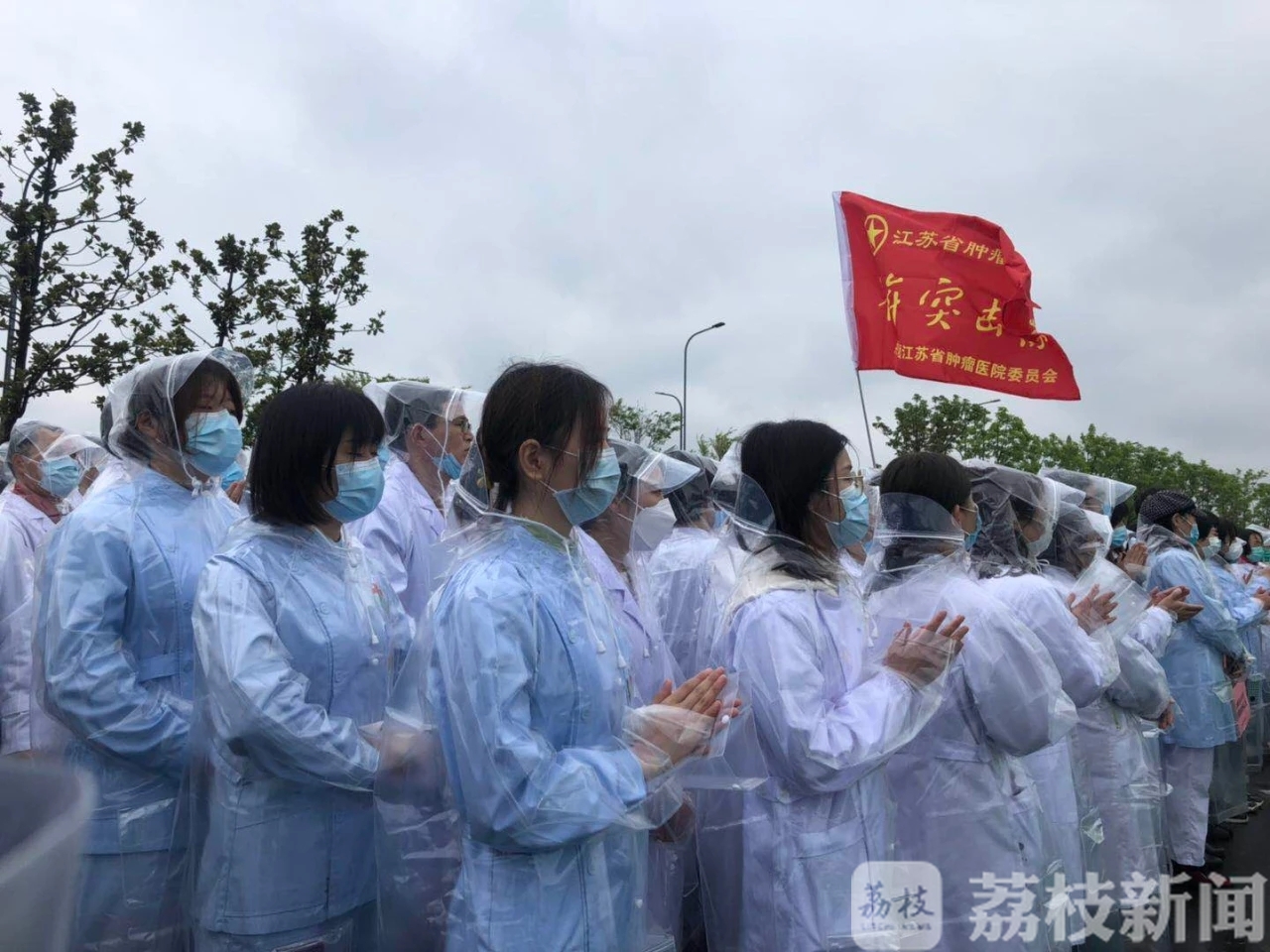 种下■种下白衣天使林，纪念这个如期而至的春天！
