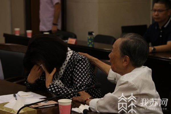 南京大屠杀■谈臻律师追思会暨物品捐赠仪式在侵华日军南京大屠杀遇难同胞纪念馆举办