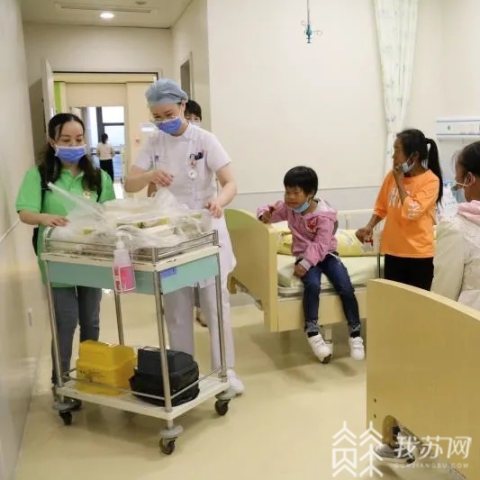 患儿■贵州27名面部畸形患儿赴南京“重塑笑颜”