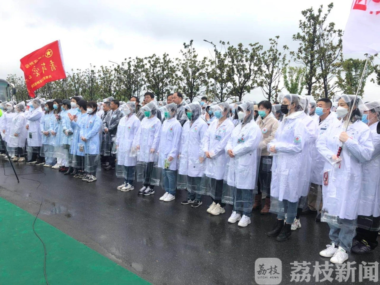 种下■种下白衣天使林，纪念这个如期而至的春天！