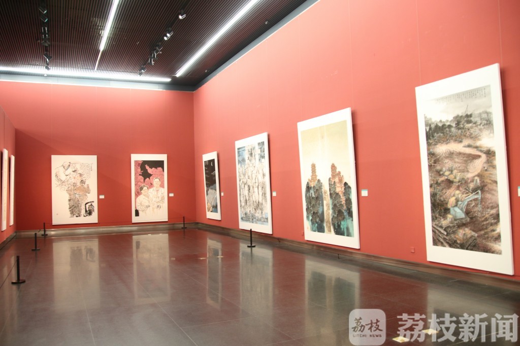 「」江苏省抗疫主题美术书法精品展开幕 240件书画作品致敬“英雄”