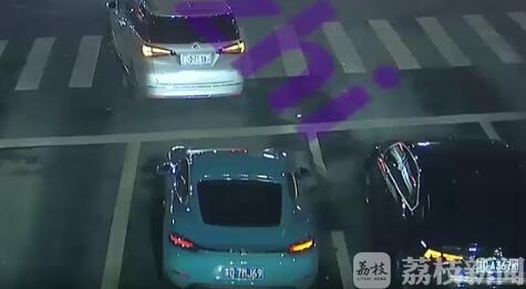 #报警#竟然是租车专门碰瓷酒驾 豪车频频碰撞却没有报警记录