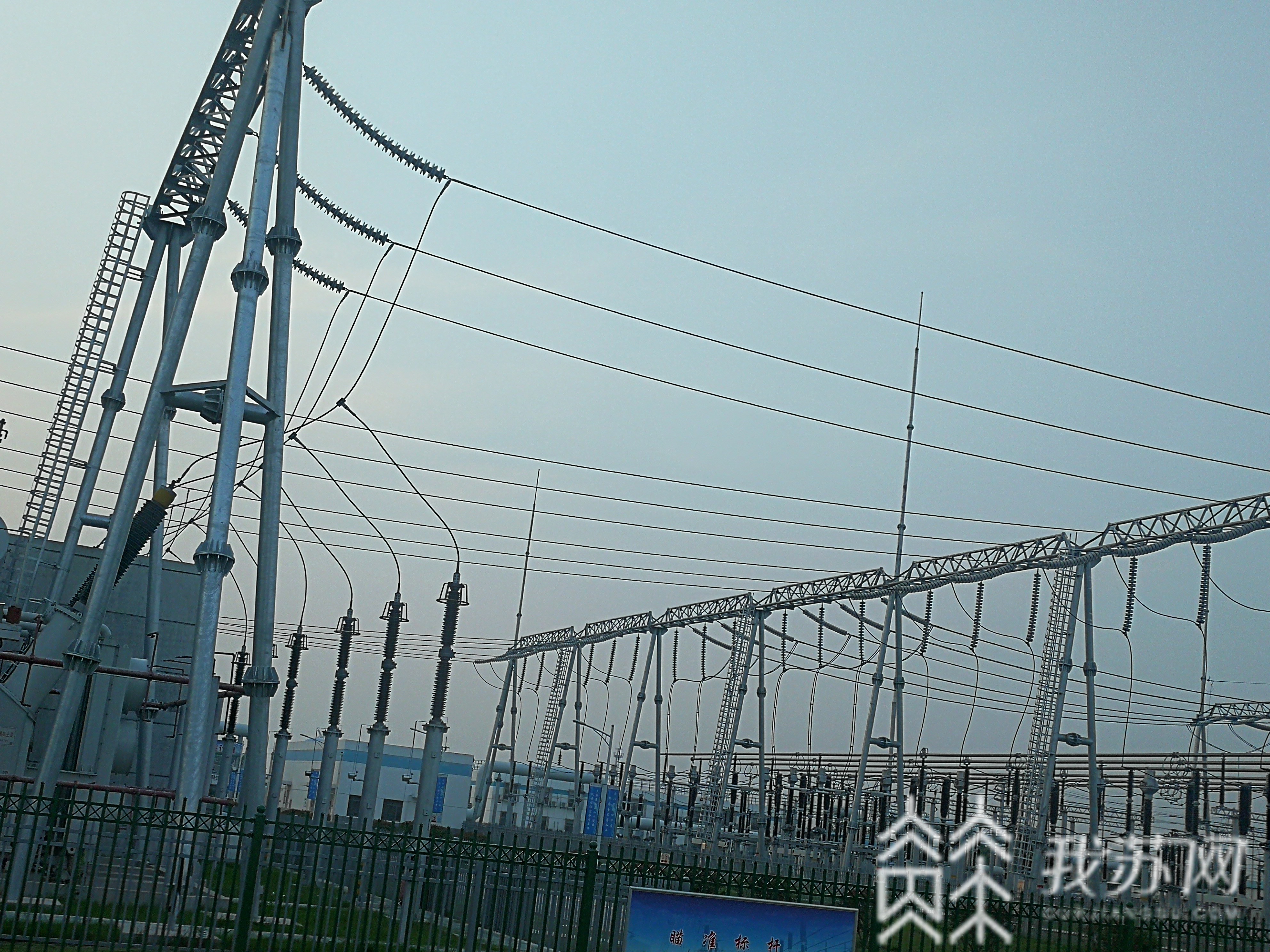 降幅■1至5月,江苏工业、投资、消费降幅持续收窄