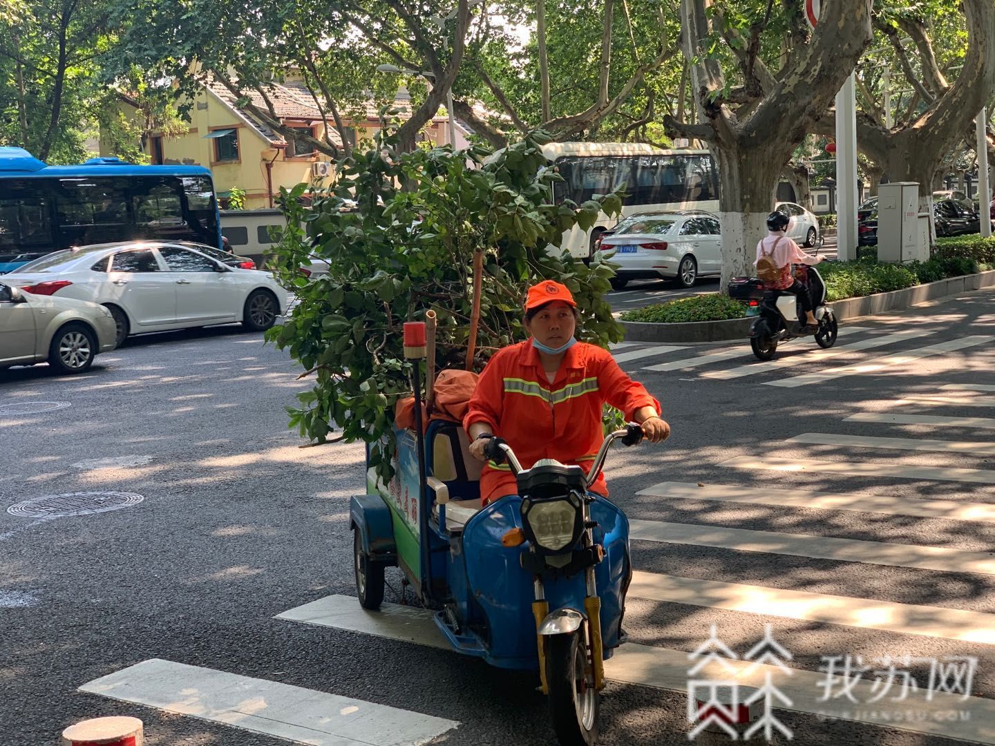 【环卫】南京全面调整环卫作业时间 保障高温作业安全
