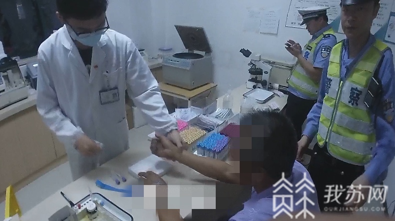 #学员#竟带学员上路“刷课时” 驾校教练醉酒后