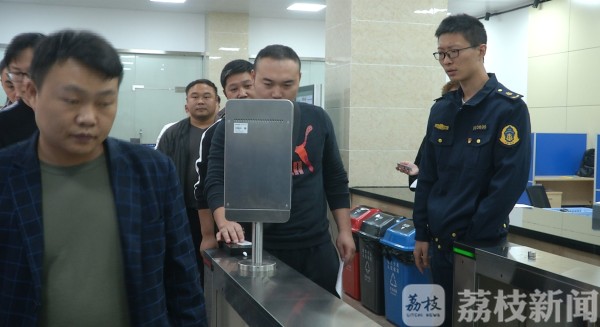 想开网约车的注意啦！南京网约车“驾考”启用人脸识别验“真身”