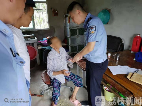 偷这样的钱，连小偷也良心不安了！（视频）