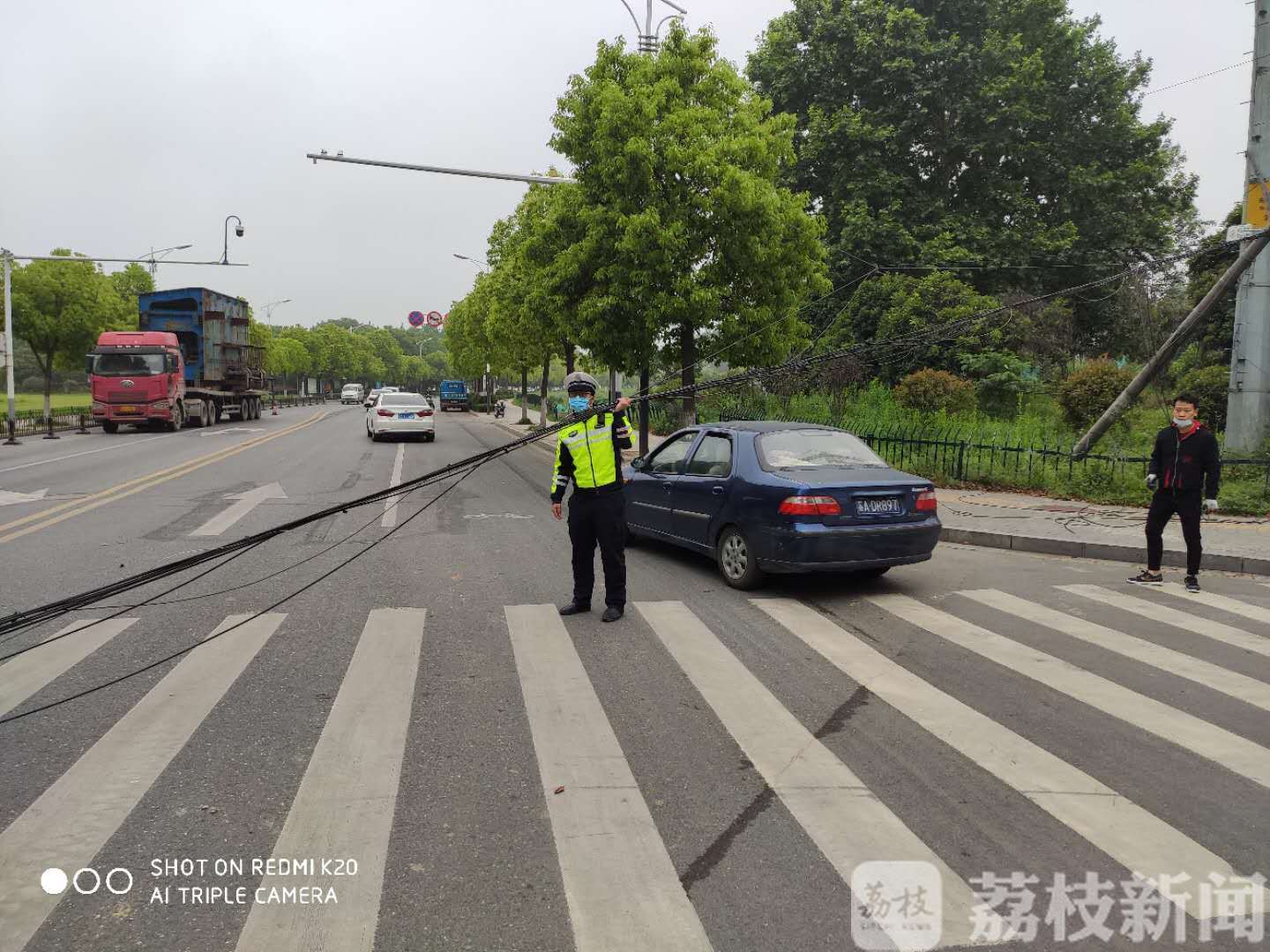 托举■你托举的样子，真帅