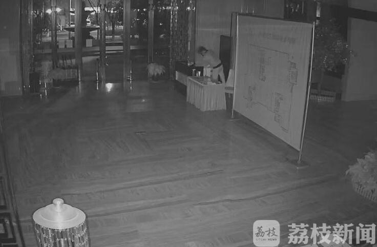 ■拆掉摄像头毁灭证据？犯罪嫌疑人正因为这个举动而暴露