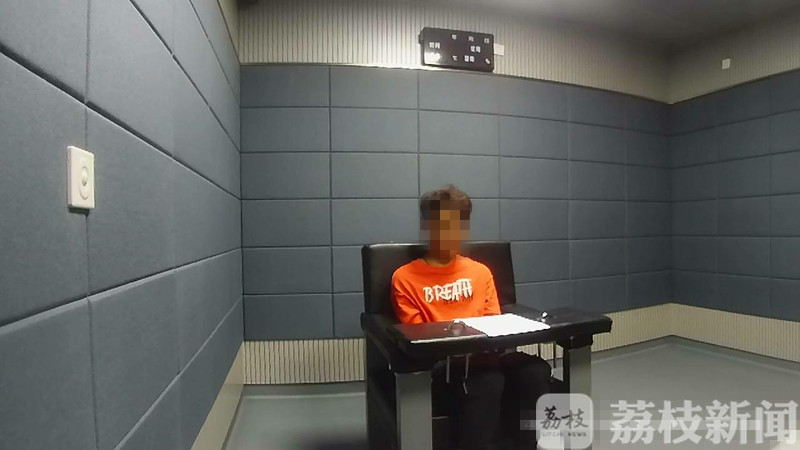 女友■“网恋女友”频繁索要“情话红包”，转账1314、520、5200后才知对方是个男的......