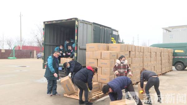 企业复产捐出首单  362箱成人纸尿裤驰援湖北