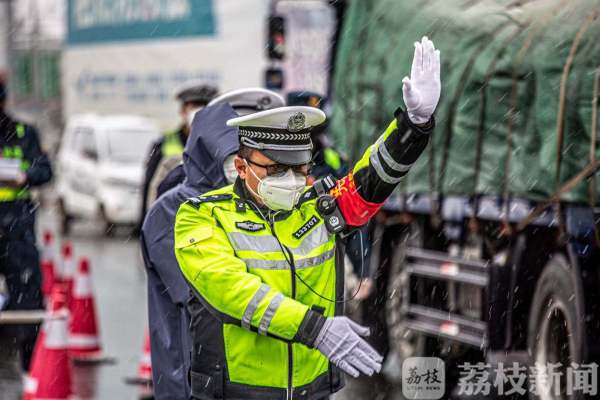 超燃！沭阳交警抗击疫情宣传片《坚守》发布