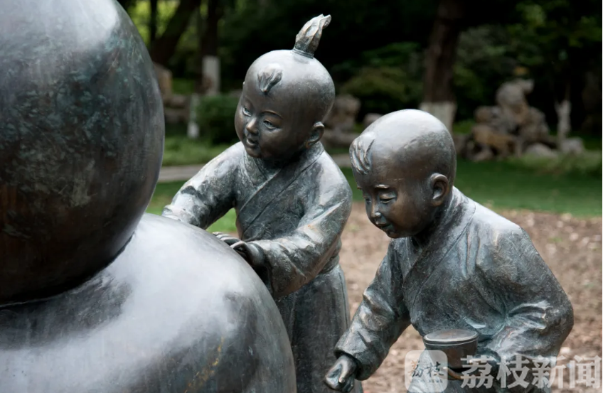 雕塑■既“涨姿势”又有趣!南京莫愁湖雕塑“上新”啦