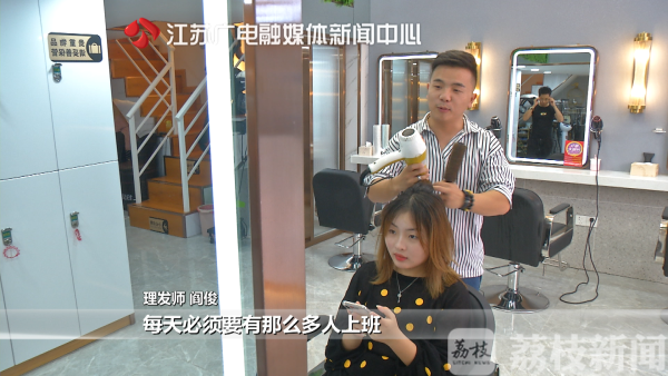 中秋佳节在他乡，想起家中的他们.……你还好吗？