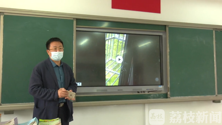 【鸫鸟】 被老师搬上课堂 徐州小学生拍下乌鸫鸟繁育过程