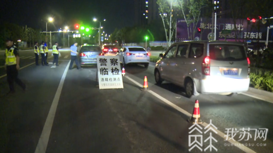 男友■女子酒后心存侥幸替醉酒男友代驾被查