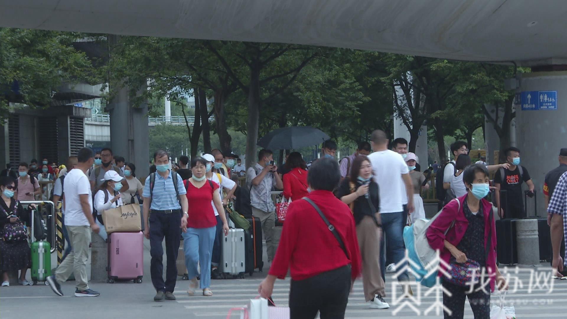 「夜间」半月内有望全部恢复运行 南京夜间公交线路