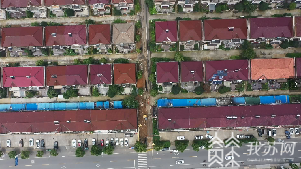 违建■别墅边上的违建咋这么难拆？|解忧帮
