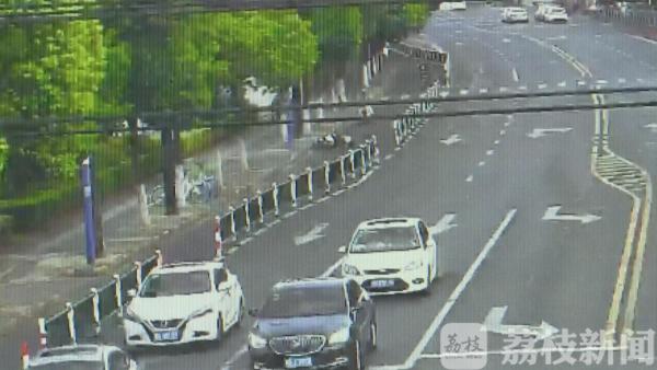 迎着小风骑着车 他为何突然接连摔倒、呼吸困难……