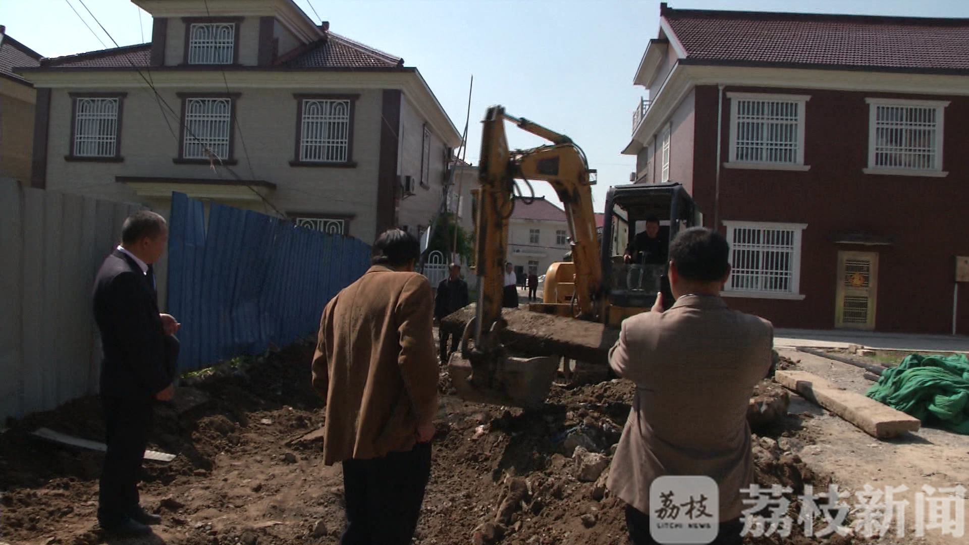 古石桥■镇江扬中：工程建设意外挖出一座百年历史古石桥