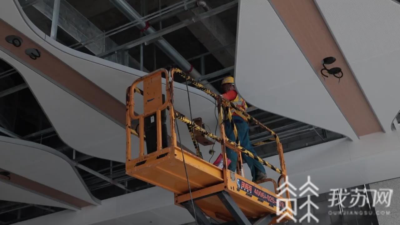 [扬州]——连镇铁路扬州东站施工进入冲刺阶段 两条国家级铁路干线“交汇点”