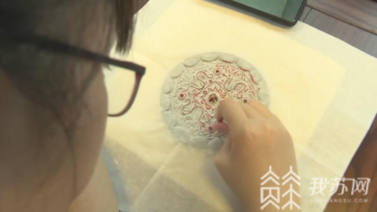 『拓片』“忆江南——苏州大运河碑刻拓片展”开展 非遗传承人现场教学