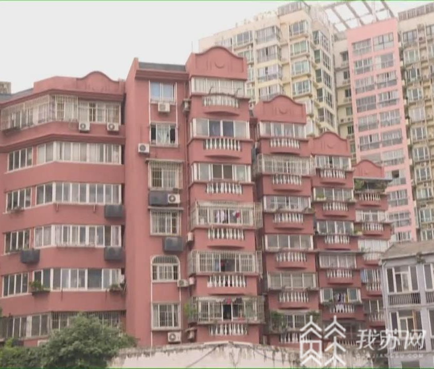电梯■镇江首部老小区加装电梯开工建设